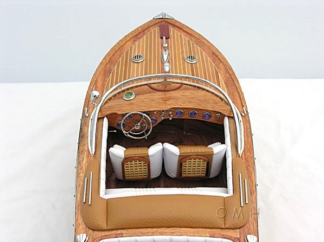 Riva Aquarama Medium OMH Handcrafted Model