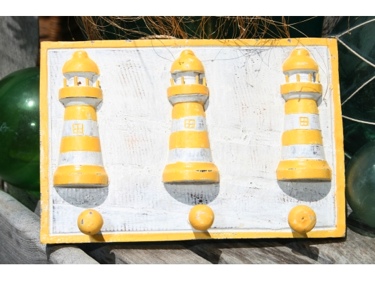LIGHTHOUSE HANGER RUSTIC YELLOW NAUTICAL 12 NAUTICAL decor