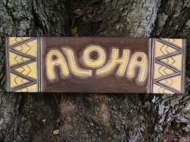 TRIBAL ALOHA SIGN 24 ANTIQUE FINISH YELLOW