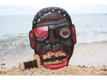 PIRATE HEAD W KNIFE WALL PLAQUE 12 PIRATE decor