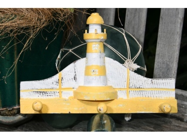 LIGHTHOUSE HANGER 12 WHITE YELLOW NAUTICAL decor