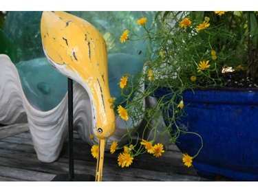 Eating Bird Rustic Yellow Coastal 14 Garden Home Decor